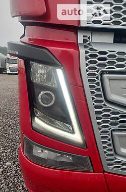 Тягач Volvo FH 13 2015 в Іршаві