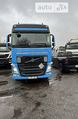 Тягач Volvo FH 13 2014 в 