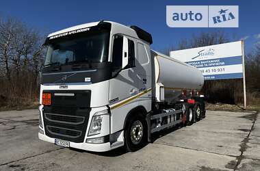 Бензовоз Volvo FH 13 2017 в Львове