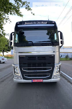 Тягач Volvo FH 13 2015 в Ровно