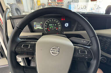 Тягач Volvo FH 13 2015 в 