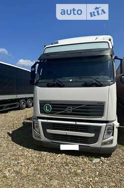 Тягач Volvo FH 13 2012 в Тячеве