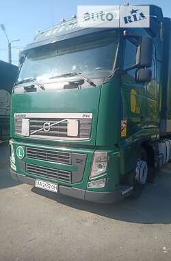 Тентований Volvo FH 13 2013 в Києві