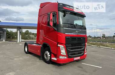 Тягач Volvo FH 13 2013 в Радивиліві