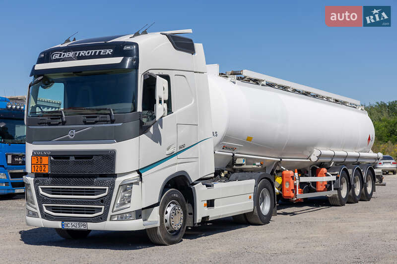 Тягач Volvo FH 13 2015 в Львове