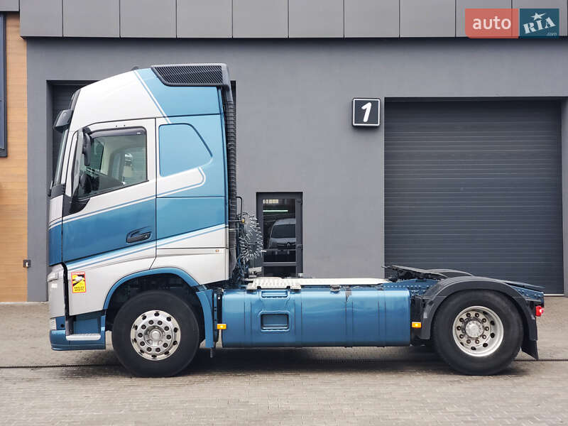 Тягач Volvo FH 13 2016 в Ровно фото 3 Тягач Volvo FH 13 2016 в Ровно