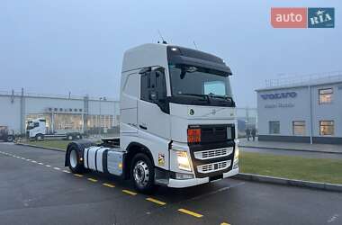 Тягач Volvo FH 13 2017 в Киеве