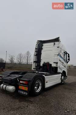 Тягач Volvo FH 13 2015 в Тячеве