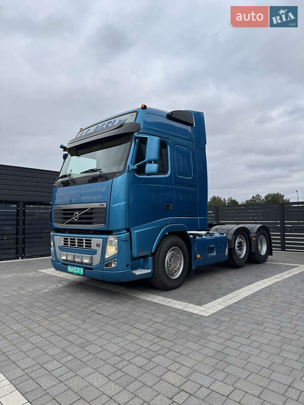 Тягач Volvo FH 13 2010 в 