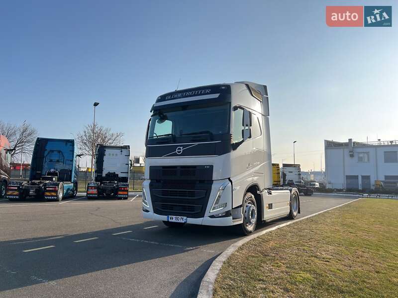 Тягач Volvo FH 13 2021 в Киеве