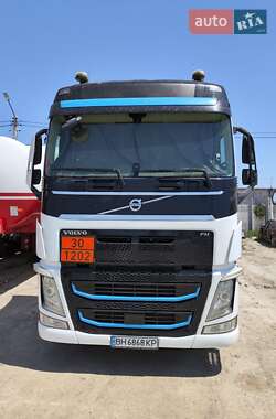 Бензовоз Volvo FH 13 2016 в Одессе