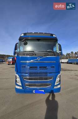 Тягач Volvo FH 13 2013 в Киеве