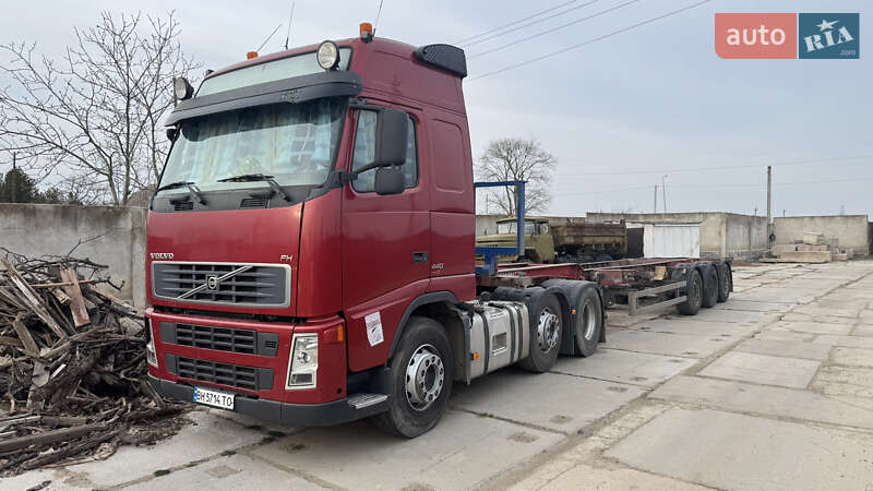 Контейнеровоз Volvo FH 13 2008 в Измаиле