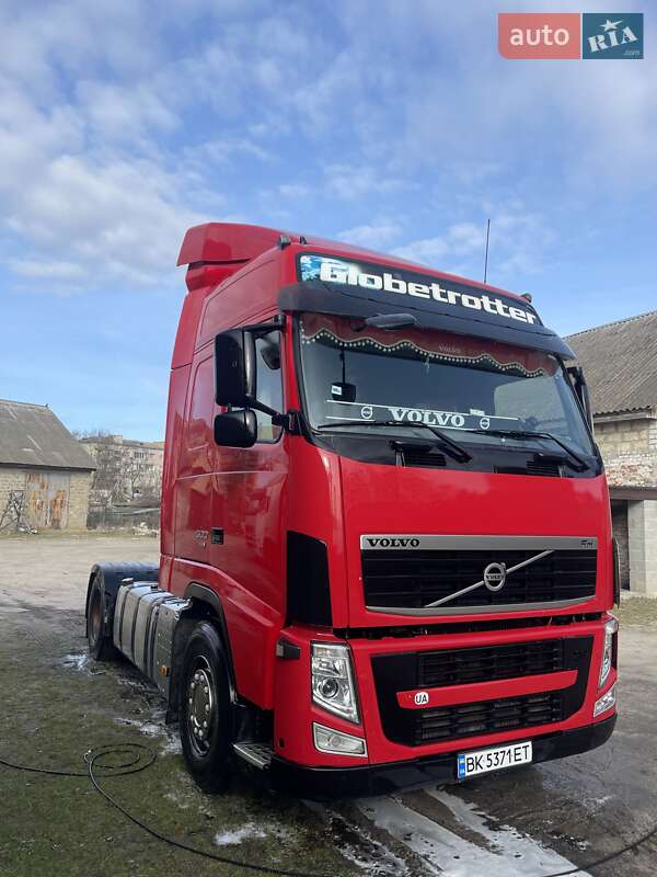 Тягач Volvo FH 13 2010 в Рівному