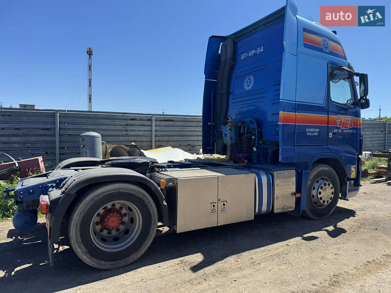 Тягач Volvo FH 13 2008 в Золочеві