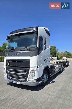 Контейнеровоз Volvo FH 13 2016 в Чернівцях