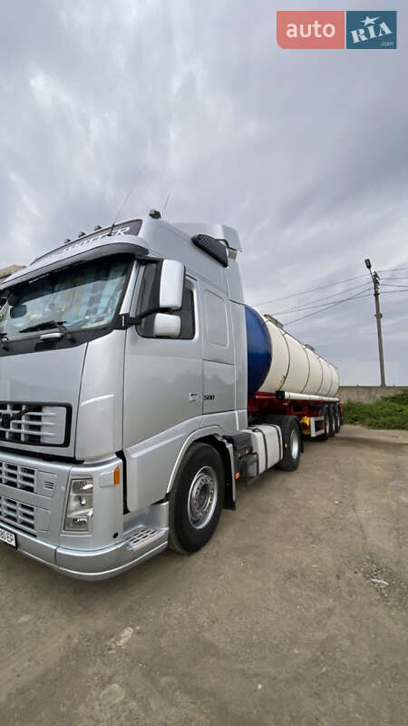 Тягач Volvo FH 13 2009 в Черновцах