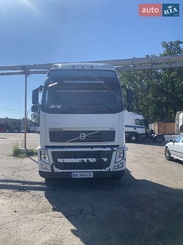 Тягач Volvo FH 13 2011 в 