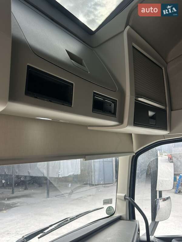 Тягач Volvo FH 13 2014 в Києві фото 14 Тягач Volvo FH 13 2014 в Києві