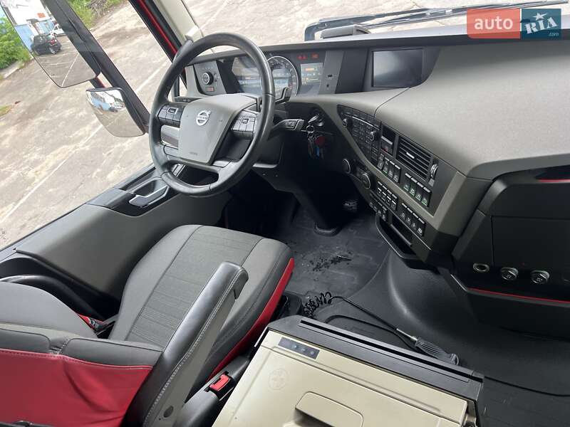 Тягач Volvo FH 13 2018 в Киеве фото 29 Тягач Volvo FH 13 2018 в Киеве