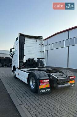 Тягач Volvo FH 13 2015 в 