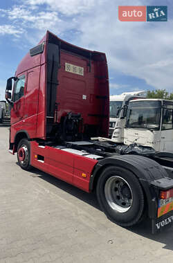 Тягач Volvo FH 13 2015 в 