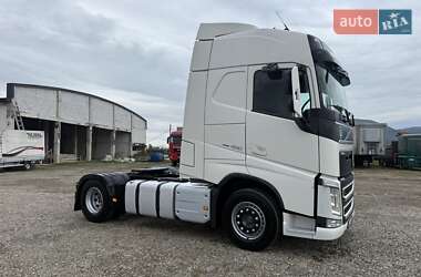 Тягач Volvo FH 13 2013 в 