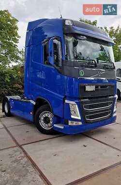 Тягач Volvo FH 13 2014 в  фото 3 Тягач Volvo FH 13 2014 в