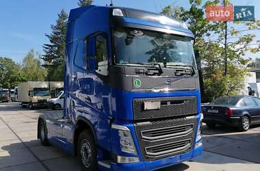 Тягач Volvo FH 13 2014 в  фото 13 Тягач Volvo FH 13 2014 в