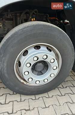 Тягач Volvo FH 13 2015 в  фото 13 Тягач Volvo FH 13 2015 в