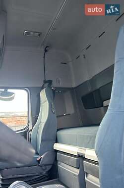 Тягач Volvo FH 13 2012 в  фото 18 Тягач Volvo FH 13 2012 в