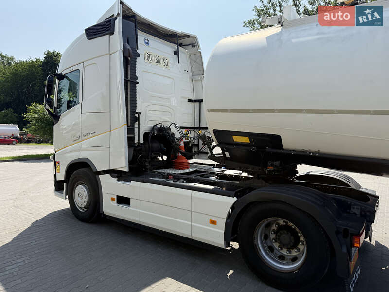 Тягач Volvo FH 13 2015 в Львові фото 4 Тягач Volvo FH 13 2015 в Львові