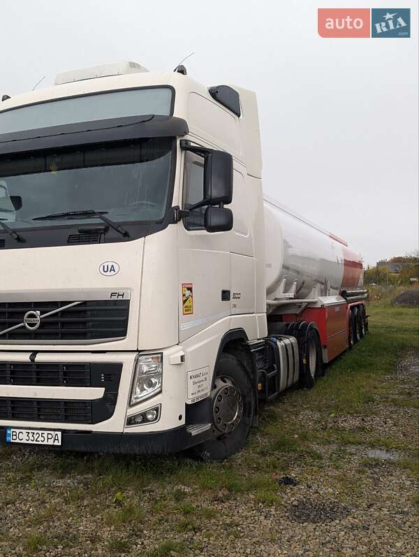 Бензовоз Volvo FH 13 2011 в Долине