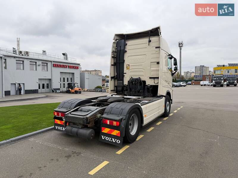Тягач Volvo FH 13 2015 в Киеве фото 7 Тягач Volvo FH 13 2015 в Киеве