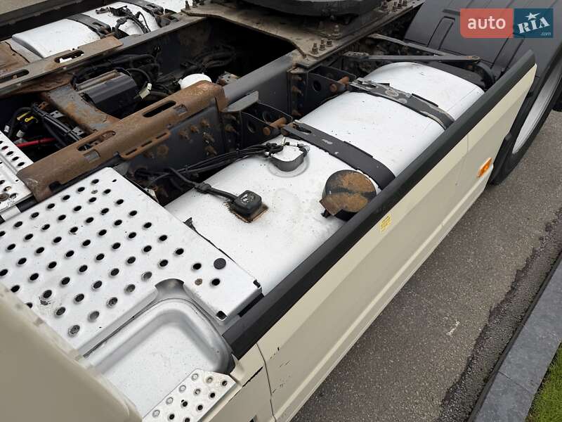 Тягач Volvo FH 13 2015 в Киеве фото 11 Тягач Volvo FH 13 2015 в Киеве