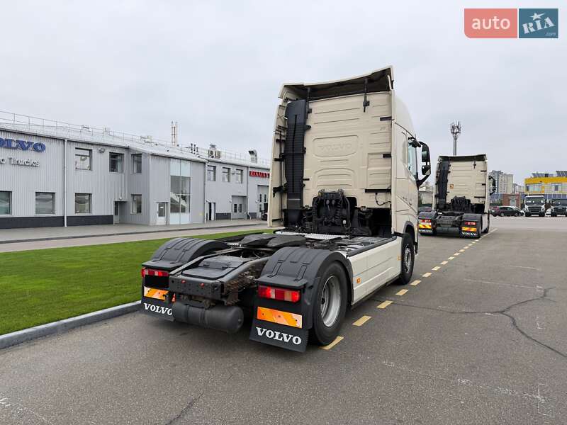 Тягач Volvo FH 13 2016 в Киеве фото 6 Тягач Volvo FH 13 2016 в Киеве