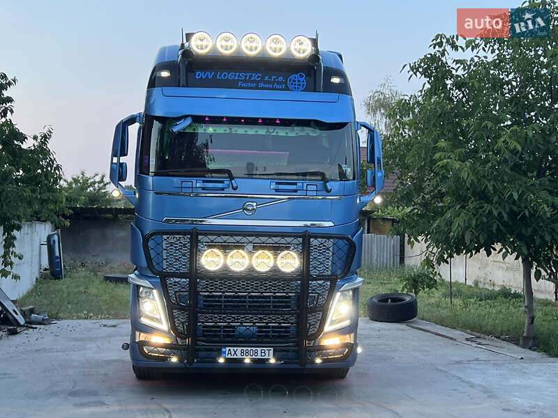 Тягач Volvo FH 13 2018 в Дніпрі фото 10 Тягач Volvo FH 13 2018 в Дніпрі