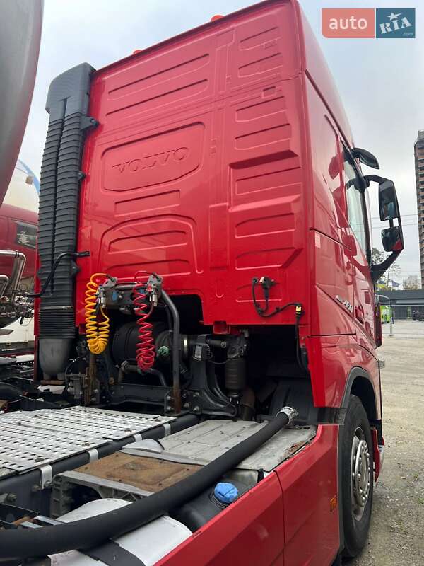 Тягач Volvo FH 13 2014 в Киеве фото 15 Тягач Volvo FH 13 2014 в Киеве