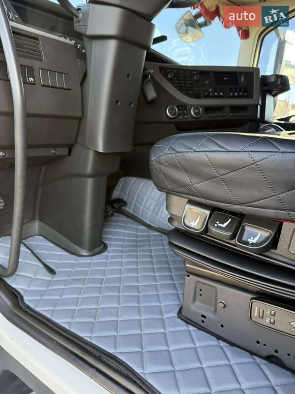 Тягач Volvo FH 13 2016 в Жовкві фото 23 Тягач Volvo FH 13 2016 в Жовкві