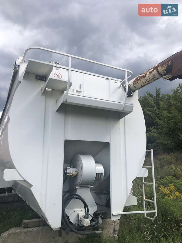 Кормовоз Volvo FH 13 2007 в Рівному фото 2 Кормовоз Volvo FH 13 2007 в Рівному