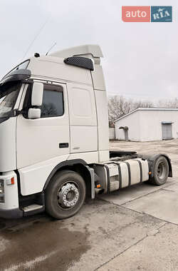 Тягач Volvo FH 13 2003 в Люботине