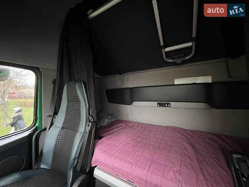 Тягач Volvo FH 13 2013 в Києві фото 13 Тягач Volvo FH 13 2013 в Києві