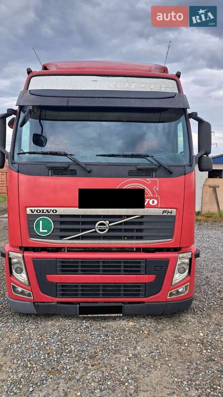 Тентованый Volvo FH 16 2010 в Глыбокой