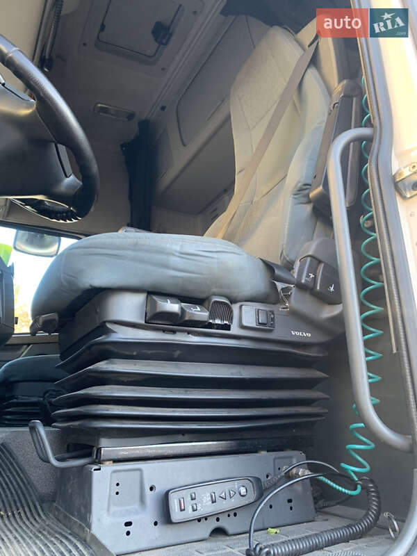 Кран-маніпулятор Volvo FH 16 2012 в Києві