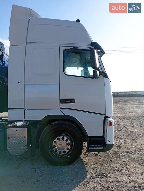 Контейнеровоз Volvo FH 16 2007 в Киеве