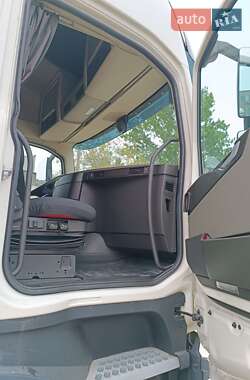Тягач Volvo FH 16 2015 в 