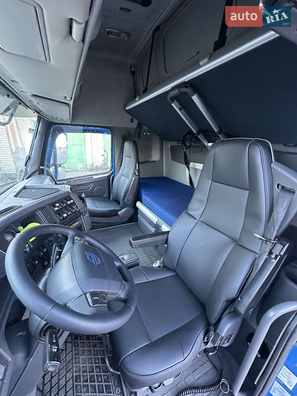 Для перевезення тварин Volvo FH 16 2011 в Первомайську