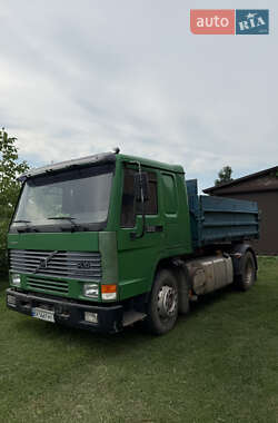 Самосвал Volvo FL 10 1997 в Хмельницком
