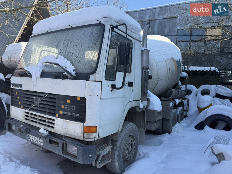 Бетономешалка (Миксер) Volvo FL 10 1985 в Львове