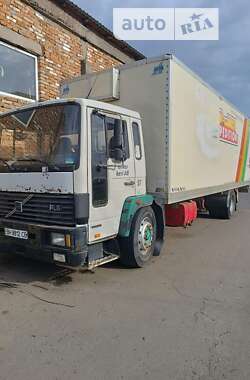 Грузовой фургон Volvo FL 6 1999 в Шполе